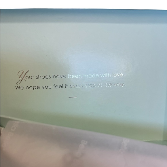 Bella Belle Lillia size 11 block heel silk worn for photos so almost new wedding - Picture 8 of 11